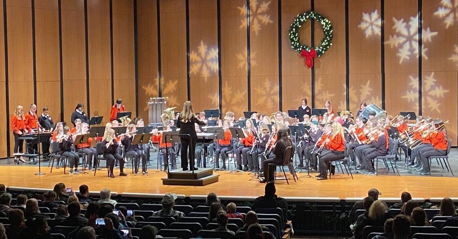 Charlotte Middle School band holiday concert